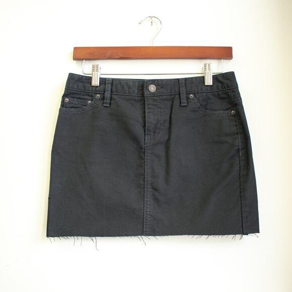 GAP Stretch Short Black Denim Skirt Size 0 - Picture 1 of 3